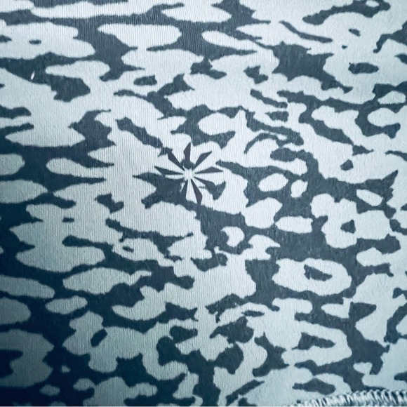 Athleta Salutation Ocelot Spot Joggers SZ L Lounge High Rise Yoga Support - Picture 8 of 10